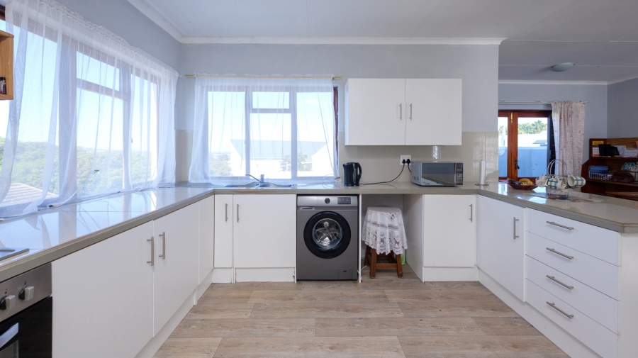 5 Bedroom Property for Sale in Bredasdorp Western Cape